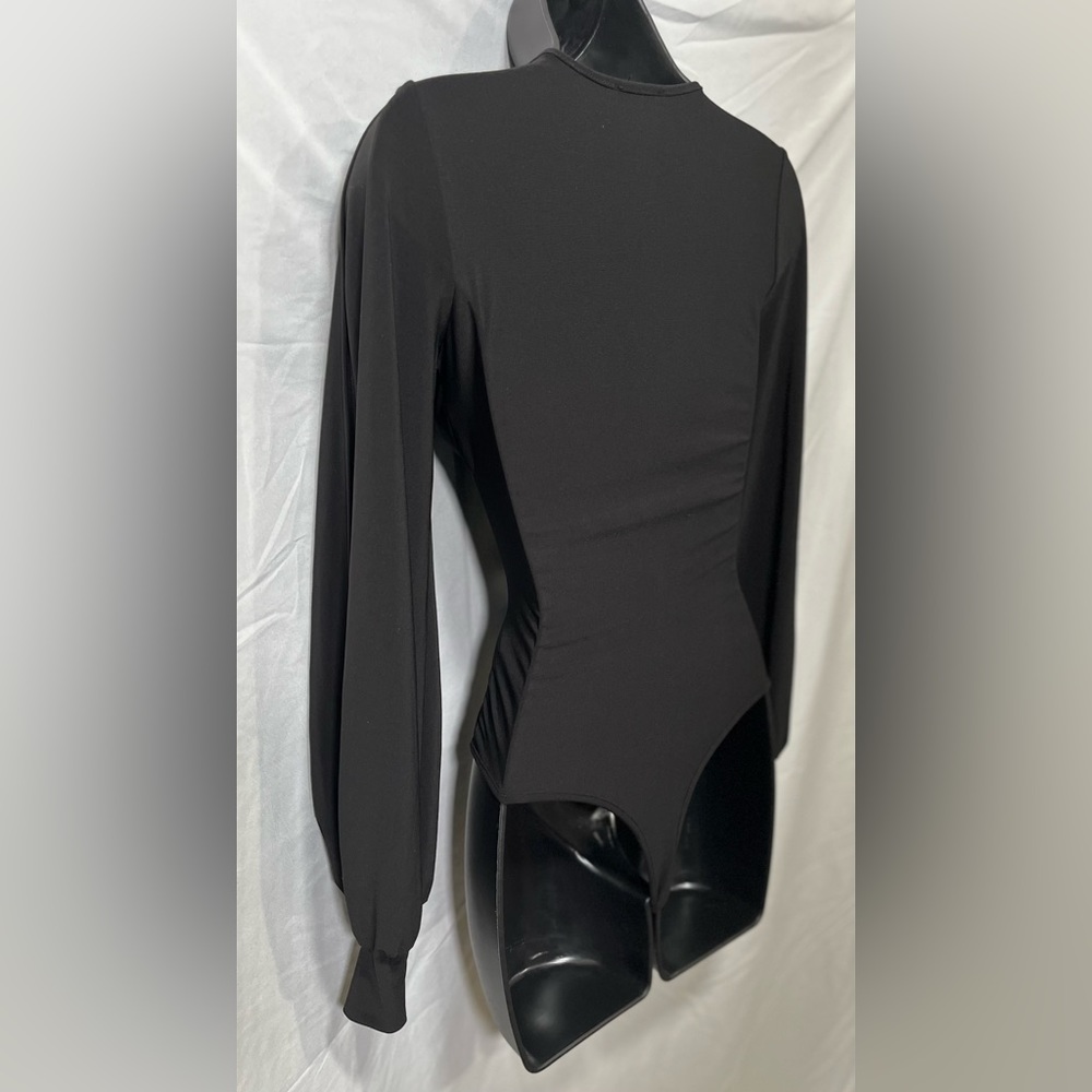 Fashion nova black open sleeve body suit - Picture 7 of 7